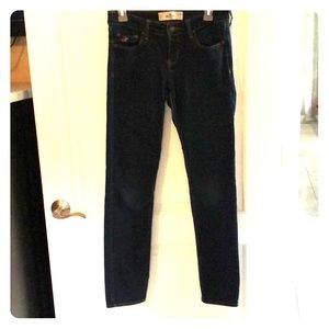 Hollister jeans size 7/28 waist